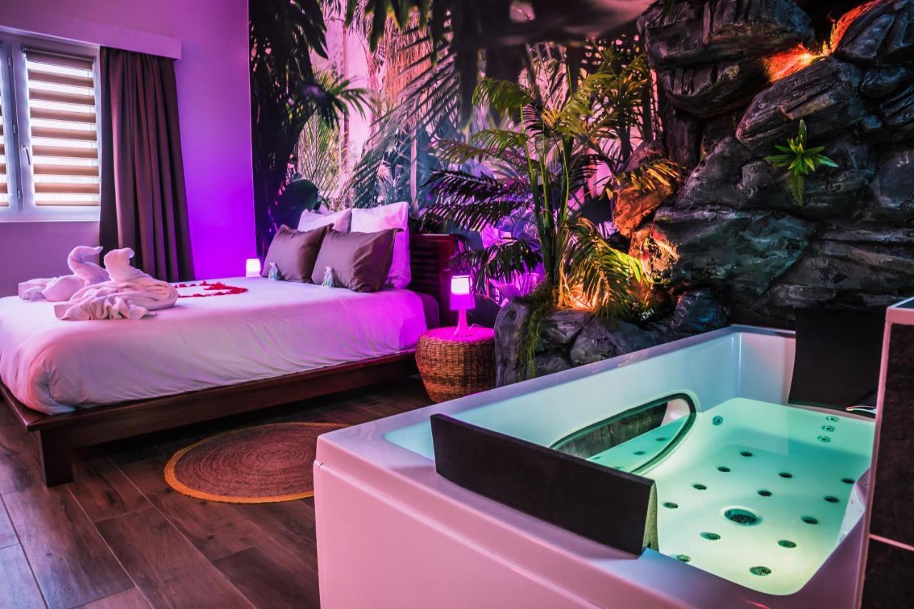 Secret Suite "Jungle" - Jacuzzi Privatif - Gare Rer C - Proche Paris Brétigny-sur-Orge المظهر الخارجي الصورة